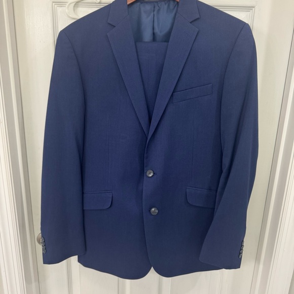 Kenneth Cole Reaction Navy Blue Suit- Mens - Picture 1 of 10